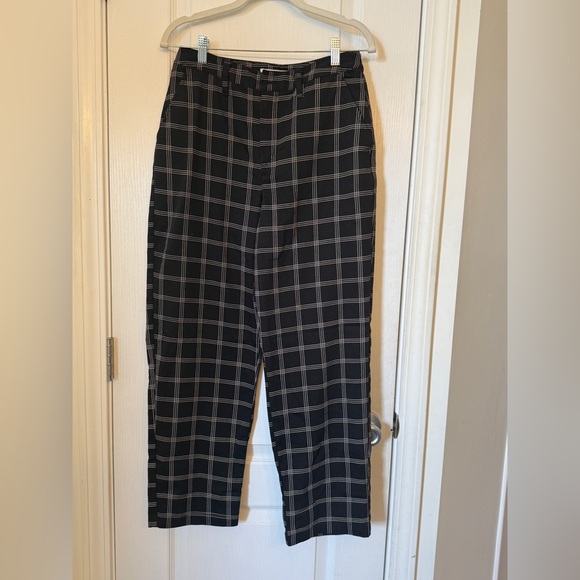 Vans women’s Breana plaid pants - Picture 4 of 4